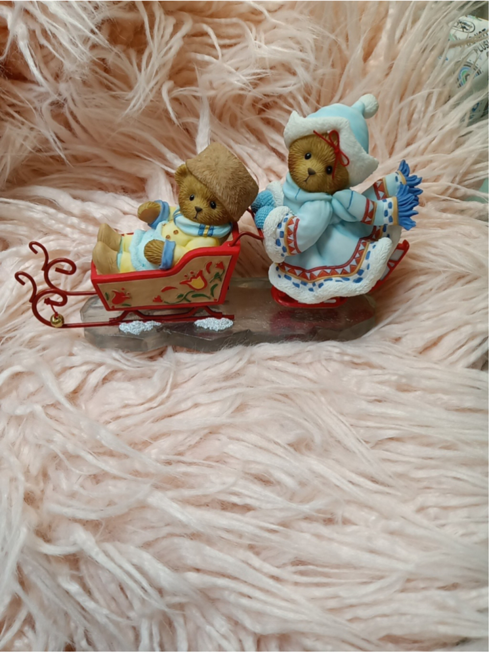 CHERISHED TEDDIES ROB & RIA Sleigh Bell Ring For A Merry Season Ice skating Fun